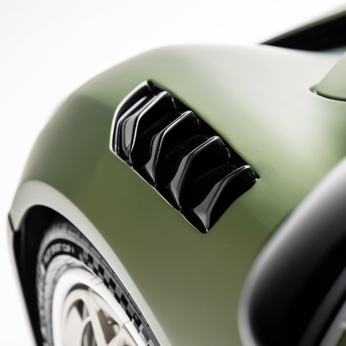 Vorsteiner LR-52 Vented Fenders Carbon Fiber PP 2X2 Satin For Lotus Emira